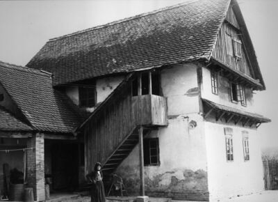 Stružec (Popovača) - Drveno stubište na „čardaku“ kbr. 28; v