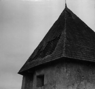 Hrvatska Kostajnica - Stari grad - Kula B - oštećenje na kro