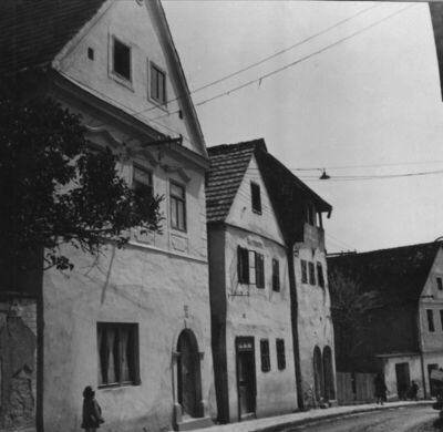 Hrvatska Kostajnica - Ulica Davorina Trstenjaka, kbr. 18, 16