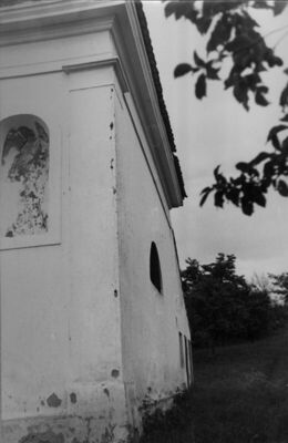 Jazavica (Novska) - Kapela sv. Roka, prigrađena u doba klasi
