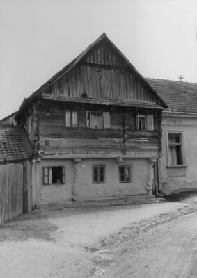 Petrinja - Stara brvnara katnica, pregrađivana oko 1920. god