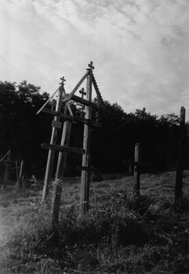 Grabovac Banski (Petrinja) - Visoki i niski križevi-krstovi 