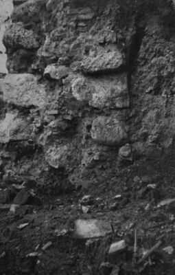 Sisak - Stari grad - Detalj: zapadna kula oštećena bombardir