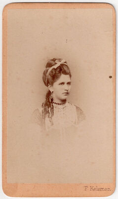 Portret djevojke