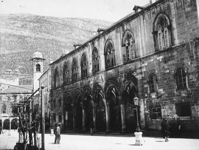 DUBROVNIK - KNEŽEV DVOR