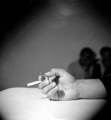 Studija ruke i cigarete