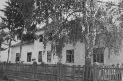 Lekenik - Osnovna škola - rodna kuća Marije Hanževački - gla
