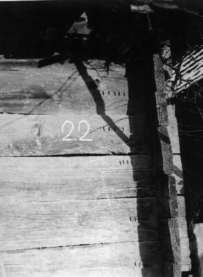 Krapje (Jasenovac) - Kuća kbr. 22, detalj: ugao kuće
