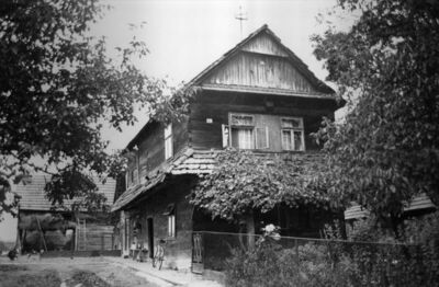 Repušnica (Kutina) - Drvena stambena katnica s prizemnom i k