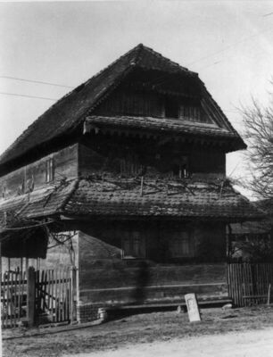 Krapje (Jasenovac) - Kuća br. 9, vlasnici Kata i Ivo Junaci,