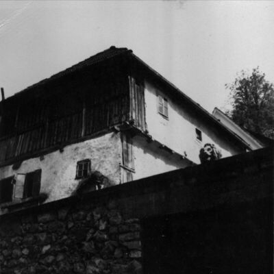 Hrvatska Kostajnica - Ulica Davorina Trstenjaka kbr. 13, juž