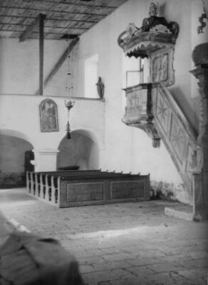 Hrastovica (Petrinja) - Kapela Sv. Duha, unutrašnjost: pogle