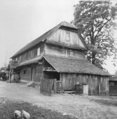 Gušće (Sisak) - Katnica „kuća na trijem“, građena 1906. godi