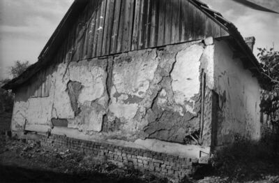 Osekovo (Popovača) - Stambena drvena prizemnica - Izgrađena 