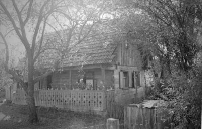 Osekovo (Popovača) - Stambena drvena prizemnica s trijemom s