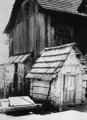 Letovanić (Lekenik) - Mala ljetna kuhinja „kuvarna“ ispred k