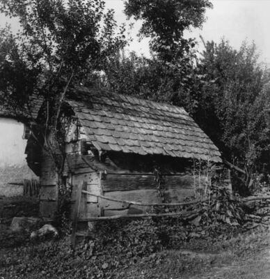 Gušće (Sisak) - Napušteni gospodarski objekt „kuvarna“; vlas