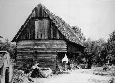 Greda Sunjska (Sunja) - Gospodarska zgrada „štala“ sa stijen