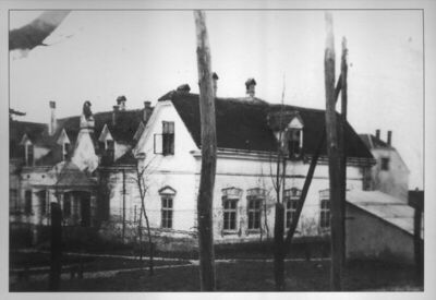 Kutina - Ladanjski dvorac grofova Erdödy sagrađen sredinom 1