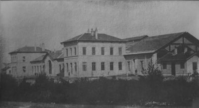 Sisak - Novosagrađeni željeznički kolodvor, pogled od grada