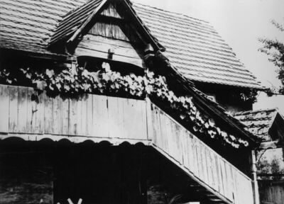 Letovanić (Lekenik) - Zadružna katnica kbr. 148, trijem s uk