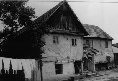 Petrinja - Brvnara katnica "na ključ" u ul. Careka kbr. 13 (