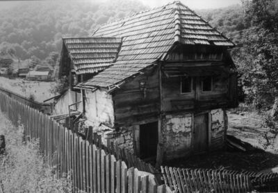 Komora (Dvor na Uni) - Kuća Gojka Mećave, prizemlje dijelom 