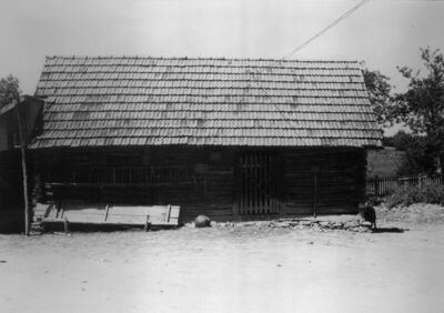 Zut (Dvor na Uni) - Štala u vlasništvu Rade Drače, kbr. 17