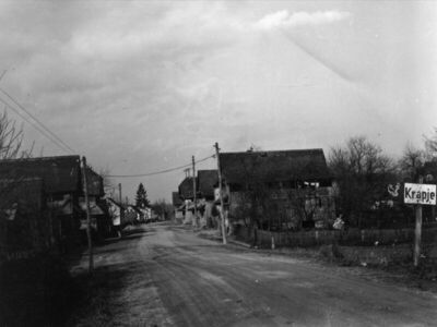Krapje (Jasenovac) - Ulaz u selo od strane Drenovog Boka
