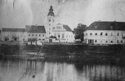 Sisak - Veduta sa starom župnom crkvom sv. Križa prije resta