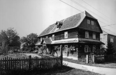 Potok (Popovača) - „Kuća na trem“, vlasnik Josip Dolenčić