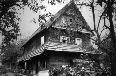 Repušnica (Kutina) - Drvena stambena katnica s prizemnom i k