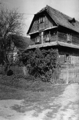 Potok (Popovača) - Stambena katnica „kuća na trijem“, vlasni