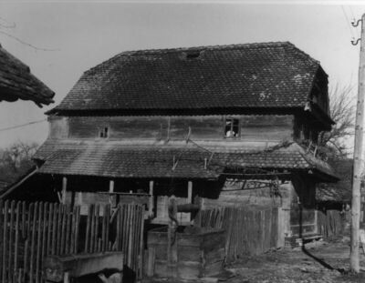 Krapje (Jasenovac) - Kuća br. 9, vlasnici Kata i Ivo Junaci 