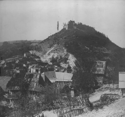 Zrin (Dvor na Uni) - Grad srednjovjekovni (još s jablanom) i