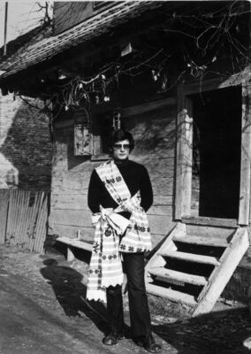 Krapje (Jasenovac) - „Verni rušnik“, način vezanja svatovsko