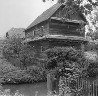 Greda Sunjska (Sunja) - Dvorišno pročelje katnice iz 1880. g