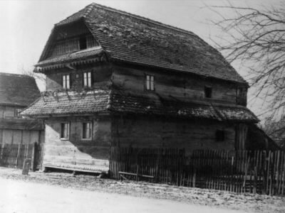 Krapje (Jasenovac) - Kuća br. 9, vlasnici Kata i Ivo Junaci,