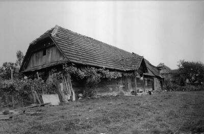 Voloder (Popovača) - Stambena, drvena prizemnica s trijemiće