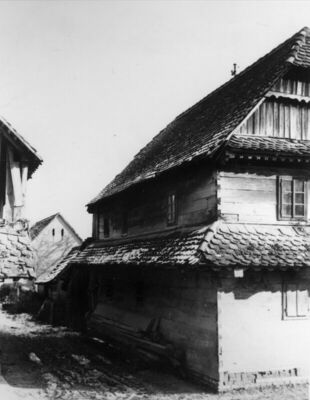 Krapje (Jasenovac) - Kuća br. 54, vlasnik Josip Barbelić, uz
