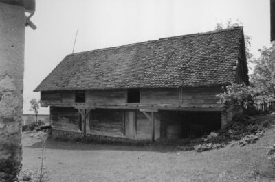 Hrastovica (Petrinja) - Štala, veliki drveni objekt s dvije 