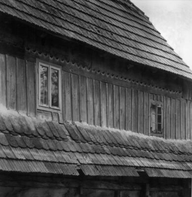 Bistrač (Sunja) - Bočno pročelje katnice, građene 1914. godi