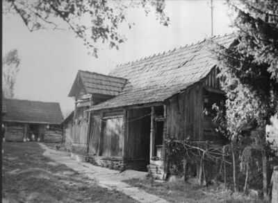 Osekovo (Popovača) - Drvena kuća na ciglenim temeljima kbr. 