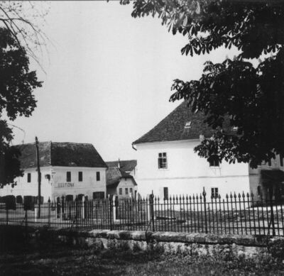 Hrvatska Kostajnica - Šetalište Palih boraca kbr. 7, lijevo 