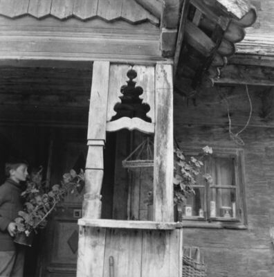 Gušće (Sisak) - Detalj „pristašeka“ katnice građene 1906. go