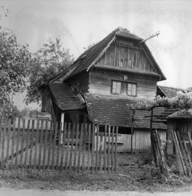 Bistrač (Sunja) - Drvena katnica kbr. 31, vlasnica Kata Šošt
