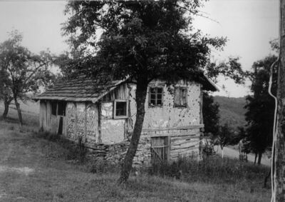 Kotarani (Dvor na Uni) - Kuća Stevana Smiulja građena djelom