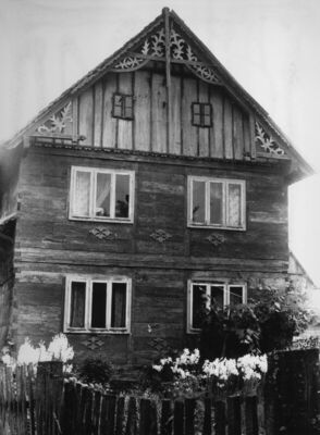 Gušće (Sisak) - Zabatno pročelje drvene katnice kbr. 238, uk