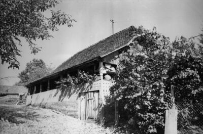 Osekovo (Popovača) - „Kuća na trijem“, vlasnik Stjepan Nađ