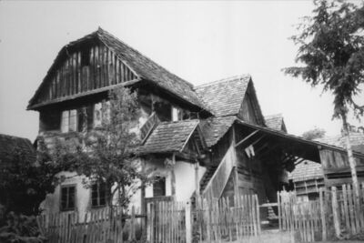 Vurot (Sisak) - Brvnara, katnica stare obiteljske zadruge Ru